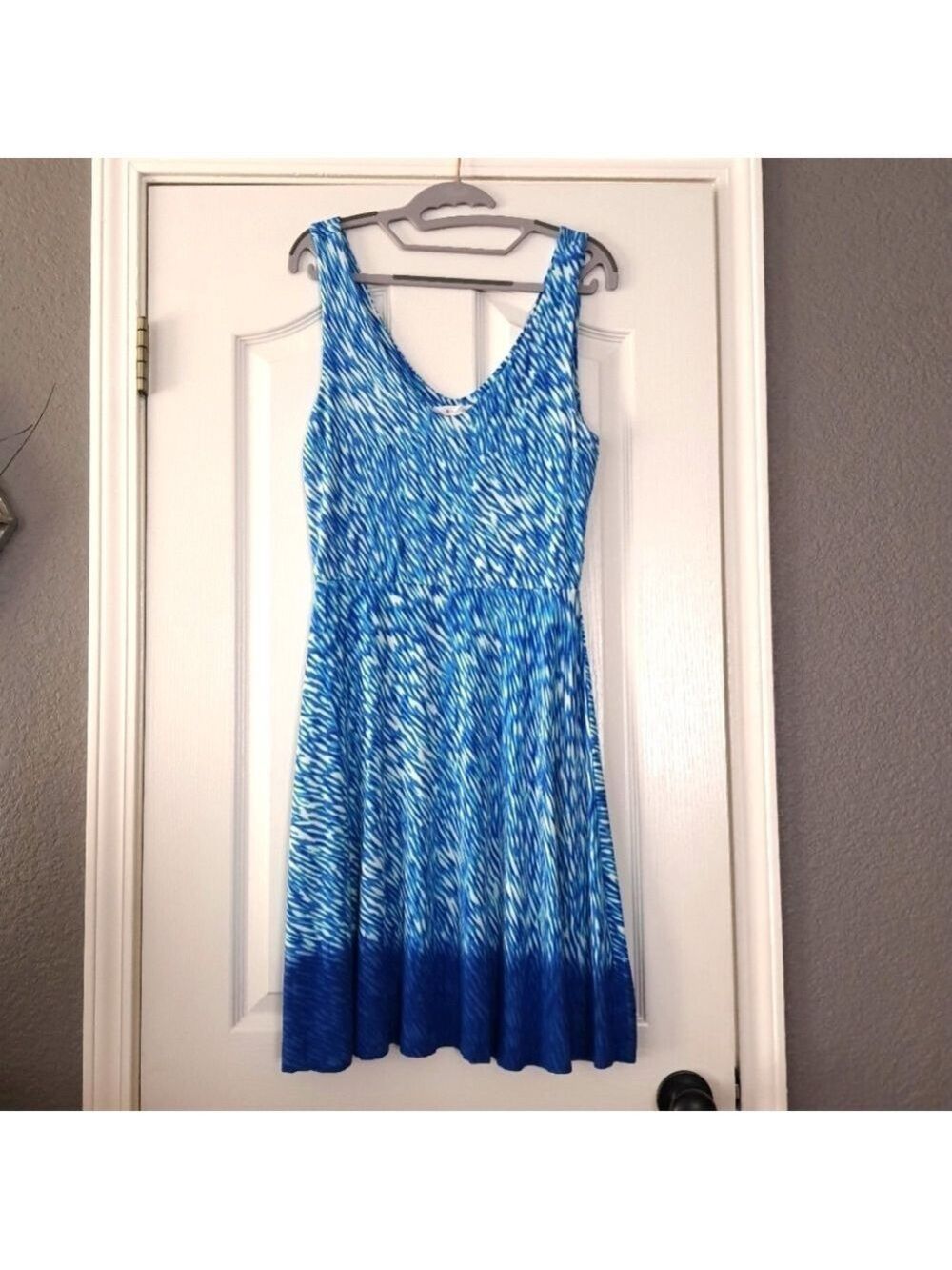 Athleta Reef Tank Dress Womens M Blue Aqua Print Soft Stretch Sleeveless - Picture 2 of 10